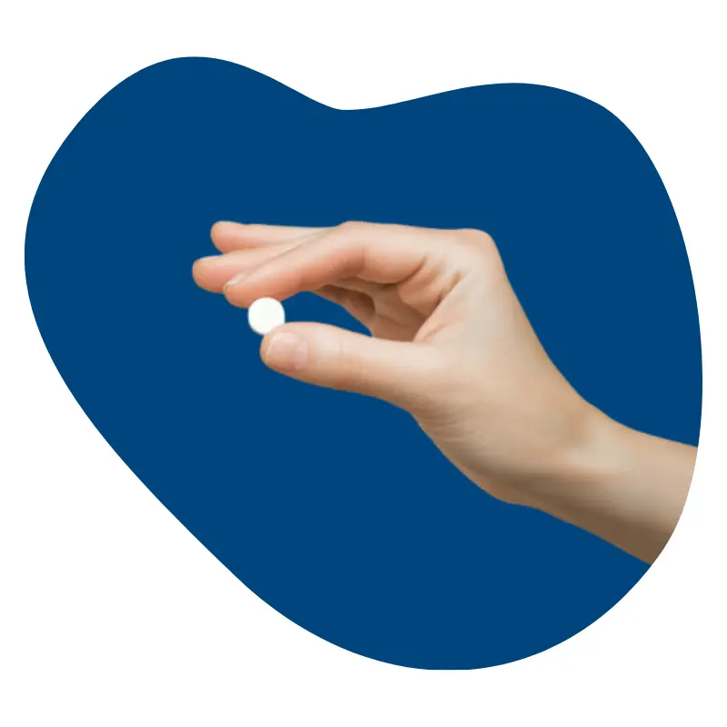 Hand mit Tablette in blauer Form