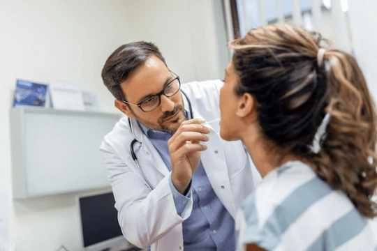 одевайтесь по погоде, не допускайте переохлаждения