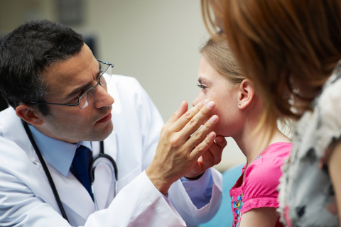 Методы лечения аденоидов у детей: советы для родителей